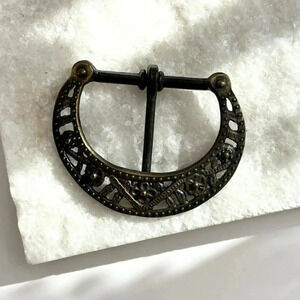 Dark Rich Bronze Vintage Southwest Style Curved Edge Cutout Ornate Belt Buckle